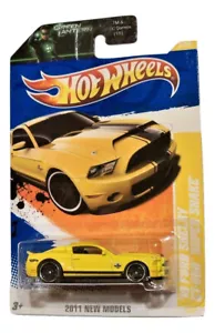 Hot Wheels 2011 New Models 2010 Ford Shelby GT-500 Super Snake on Green Lantern - Picture 1 of 1