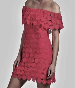 NWT $152 Trina Turk Bardot Daisy Crochet Off the Shoulder Dress Geranium M - Picture 1 of 6