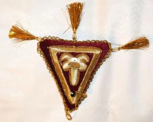 UZBEK HAND EMBROIDERED IN GOLDEN- SILVER THREADS NEEDLE HOLDER - Picture 1 of 3