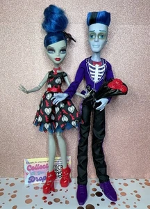 Monster High Love's Not Dead Couple Ghoulia Yelps Slo Mo Martavitch Doll Set - Bild 1 von 6