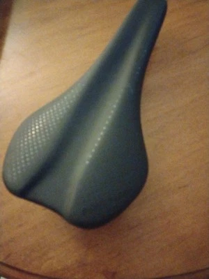 Sillín de bicicleta Bontrager Arvada 564834 nuevo sin etiquetas Foto 1 de 4