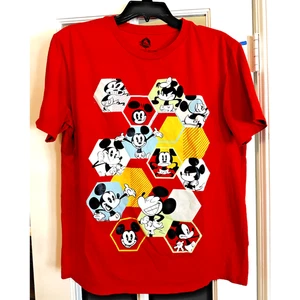 Adult Disney MICKEY MOUSE T-SHIRT Red - Size Medium - Picture 1 of 4