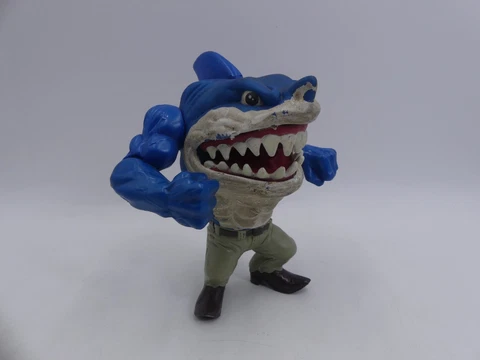 Vintage Street Sharks 1994 “ Ripster Action Figure” Series 1 Mattel WORN Cover