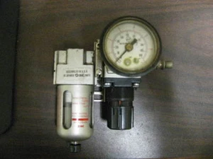REGULADOR DE PRESIÓN SMC VALVE COMPANY AR20-N02-Z CON FILTRO AF20-N02-CZ - Imagen 1 de 6