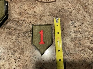 First 1st Infantry Division Big Red 1 One US Army Military Green Patch - Picture 1 of 2