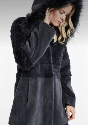 Abrigo de piel azul marino de Sherling Blue Duck pequeño 4/6 nuevo con etiquetas precio de venta sugerido por el fabricante 899 venta al por menor 639 Foto 1 de 4