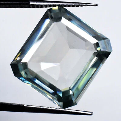 10 Ct Green Color VVS BIG-Size 15X14 MM Radiant Cut Moissanite Dazzling Gemstone - Image 1 of 4
