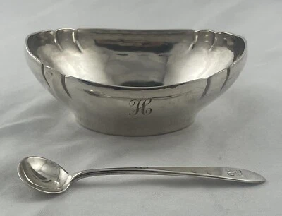 Arthur Stone & Associates Handwrought 1920-37 Sterling Salt Cellar(s) w/Spoon(s) — 第 1/4 张图片