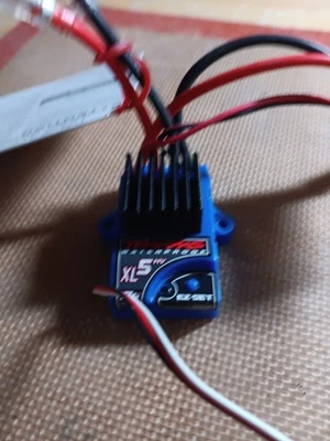 Pulled from traxxas trx4 sport, ran once XL-5HV Speed Control ESC 2s-3s XL5HV - Image 1 of 4