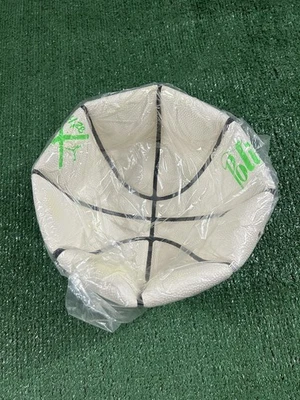 Zapatilla deportiva Air Jordan Politics 2018 Katrina Block Party exclusiva baloncesto blanca Foto 1 de 3