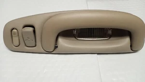 ✅ 01 CHRYSLER SEBRING REAR LEFT INTERIOR ROOF CRAB HANDLE TL7771 OEM NR10 - Picture 1 of 5