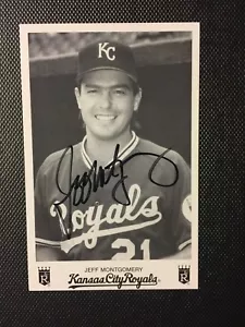 JEFF MONTGOMERY 3 X 5 BLACK AND WHITE TEAM ISSUED PICTURE KC ROYALS - Picture 1 of 1
