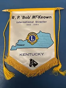 Banner del Club de Leones firmado por Paducan Kentucky - Imagen 1 de 5