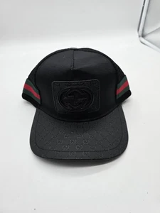 Gucci Cappello Berretto Snap Back Nero Maglia Camionista Righe Patch Goffrato Uomo Italia Logo - Foto 1 di 11