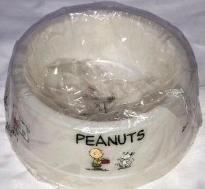 Vintage cremeweiß Kunststoff Erdnüsse Snoopy Abendessen Hundefutter Wassernapf NOS - Bild 1 von 11
