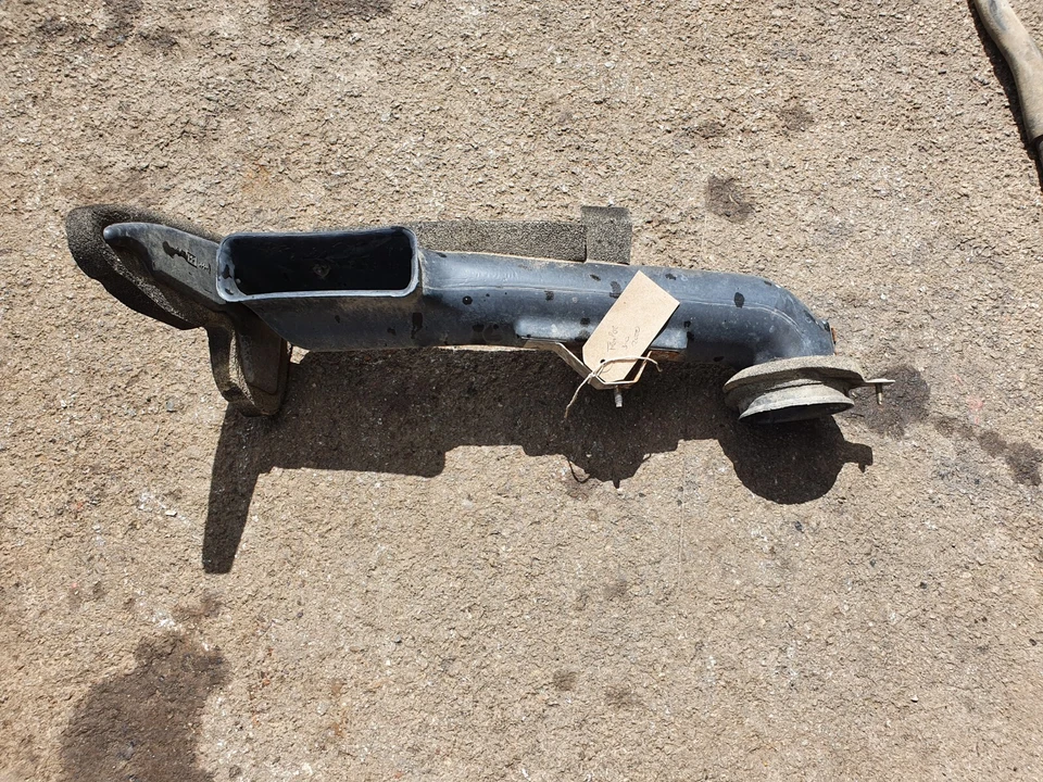 Isuzu Trooper  Air Intake Pipe - Image 1 of 1