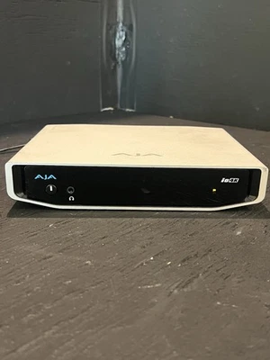 AJA IO-4K UltraHD HDMI & SDI I/O with Thunderbolt-2 & Adapter - Image 1 of 4
