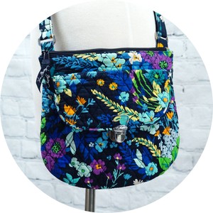 vera bradley saddle hipster