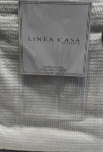 Linea Casa by Sferra Stonewashed Matelasse Coverlet White 100% Cotton KING-NIP