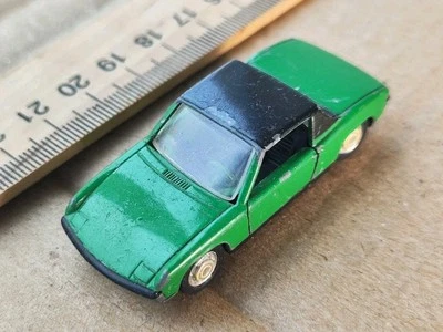 Auto d'epoca retrò VW Porsche #826/827, Schuco, Germania, piccolo modello di ... - Immagine 1 di 4