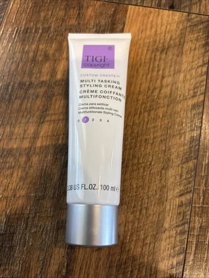 Crema de peinado multitarea Tigi Copyright Custom Create 3,38 fl oz Foto 1 de 2
