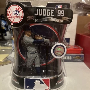 Figura de acción de béisbol Aaron Judge 2017 novato del año de los Yankees de Nueva York LE 1/3600 - Imagen 1 de 4
