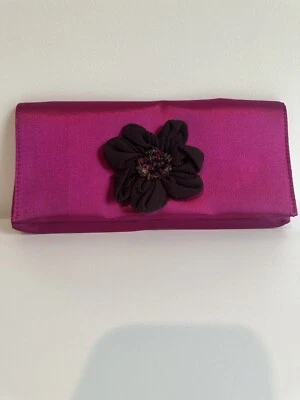 Bolso de Mano AVON Rosa Satinado Plegable Marrón Flor Gema Acento Pequeño Accesorio Foto 1 de 4