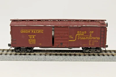 HO Roundhouse Diecast Metal 40' Boxcar Union Pacific Streamliners UP 187085 RTR - Image 1 of 4