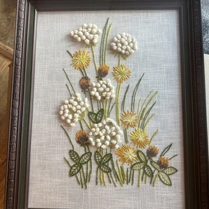 Flores bordadas vintage Crewel Country Garden 28x22 abuela o - Imagen 1 de 23