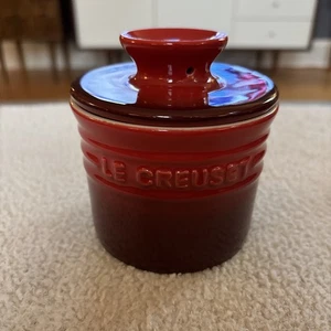 Le Creuset Stoneware Butter Bell Crock Red Ombre Enamel Dish - Picture 1 of 4