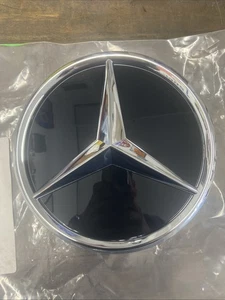 17-23 MERCEDES E53 AMG E43 FRONT EMBLEM GRILLE 2138803307 OEM GENUINE - Bild 1 von 6