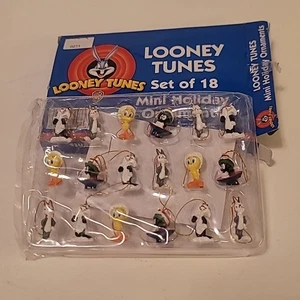 NOS Vtg Looney Tunes Mini Christmas Tree Ornaments Set of 18 Bugs Tweety Marvin - Picture 1 of 16