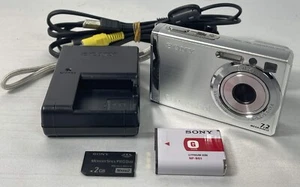 Sony Cyber-shot DSC-W80 7.2MP 3x Optical Zoom Digital Camera+accessories JAPAN - Picture 1 of 10