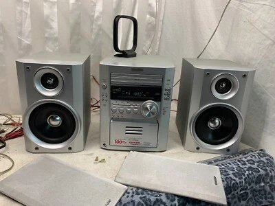 Sharp XL-HP500 VTG Micro Component Stereo System Tuner Cassette & 3 CD Changer - Image 1 of 4