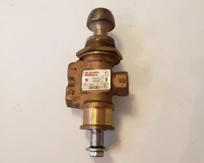 Schrader Bellows 3W2P Manual Valve 200 PSIG M08721851 - Image 1 of 4