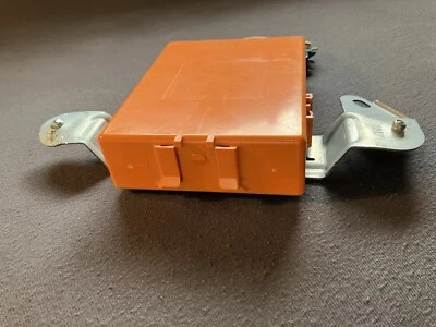 1999-2000 Toyota 4Runner Rear Power Window Relay Module 85930-35060 OEM - Image 1 of 4