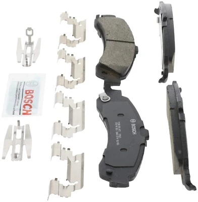 For 2002-2006 Cadillac Escalade Bosch QuietCast Ceramic Brake Pads Rear 2003 - Imagem 1 de 4
