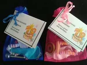 18 CUMPLEAÑOS Personalizado Diversión Novedad Regalo Kit de Supervivencia NOMBRE GRATUITO Dama u Hombre - Imagen 1 de 3