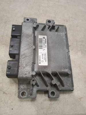 Centralina motore Renault Twingo II 2008 -modulo 8200783095 VAQ13779 - Immagine 1 di 4