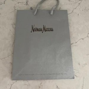 Neiman Marcus Rope Handle Gift Bag 7x9.5x4 By Direct Source Packaging - Picture 1 of 9