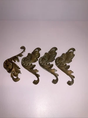 Apliques para muebles vintage de latón ornamentado Acanthus - Juego de 4 Foto 1 de 4