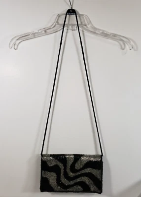 Cartera de mano Walborg vintage con cuentas a mano negra y plateada CORREA TRENZADA Foto 1 de 4