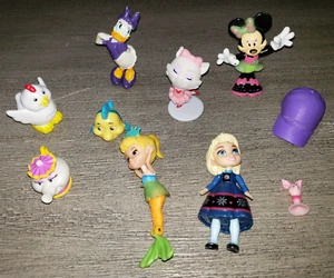 MÄDCHEN PAKET HANDSPIELZEUG MEERJUNGFRAU TEEKANNE HUHN MINNIE GÄNSEBLÜMCHEN ENTE FERKEL FISCH - Bild 1 von 1