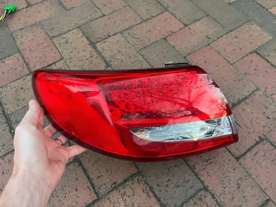 2011 Hyundai Azera Driver Side Left Outer Taillight Tail Light — 第 1/4 张图片