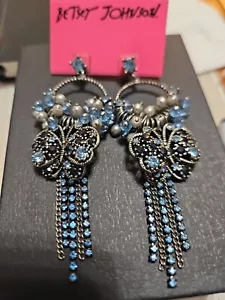 Betsey Johnson Butterfly Chandelier Earrings - Picture 1 of 2