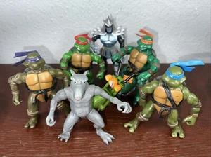 Juego de 6 Playmates Teenage Mutant Ninja Turtles 2002 5" con moto 2002 - Imagen 1 de 5
