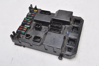 Peugeot 307 2.0 HDI 107PS Allegata Scatola Dei Fusibili 9651196980 - Immagine 1 di 4