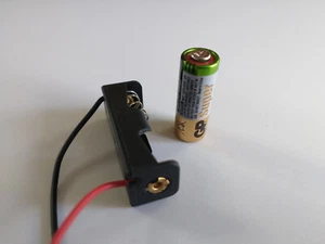 12 volt power supply. 1x 23a 12v battery holder & battery. MN21 A23 etc  - Picture 1 of 1