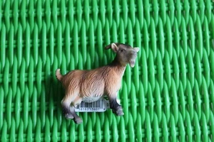 Schleich 13601 Mini Nanny Ziege Rentner Neu Kostenloser Versand - Bild 1 von 5