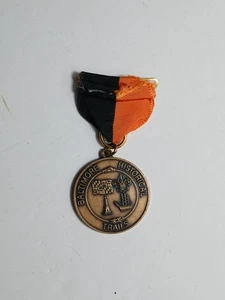 Vintage Baltimore Historical Trails Lapel Pin Medal Maryland Hiking Outdoors D2 - Picture 1 of 7
